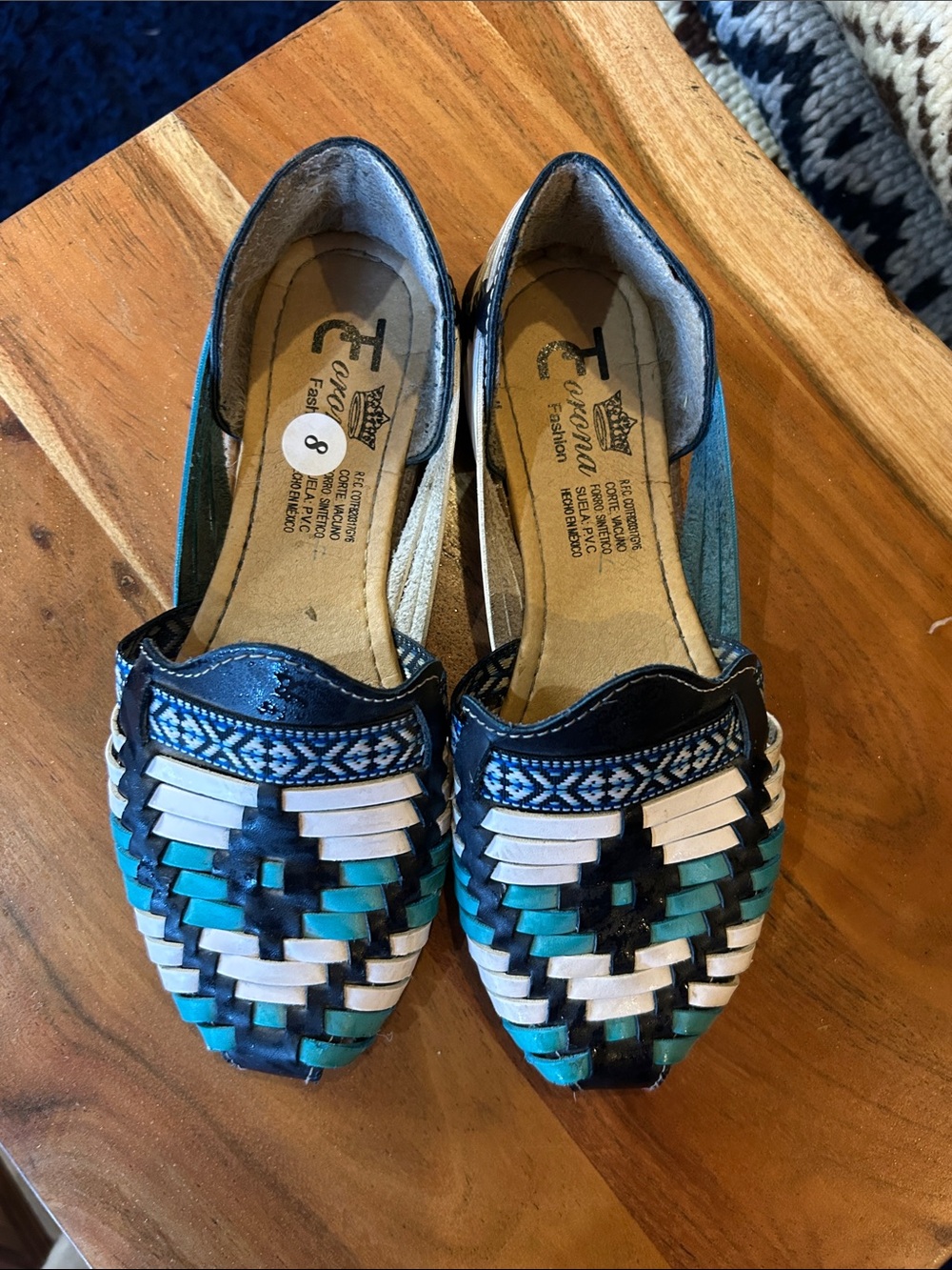 Crown Collection Women's Woven Turquoise & White Moccasin Flats